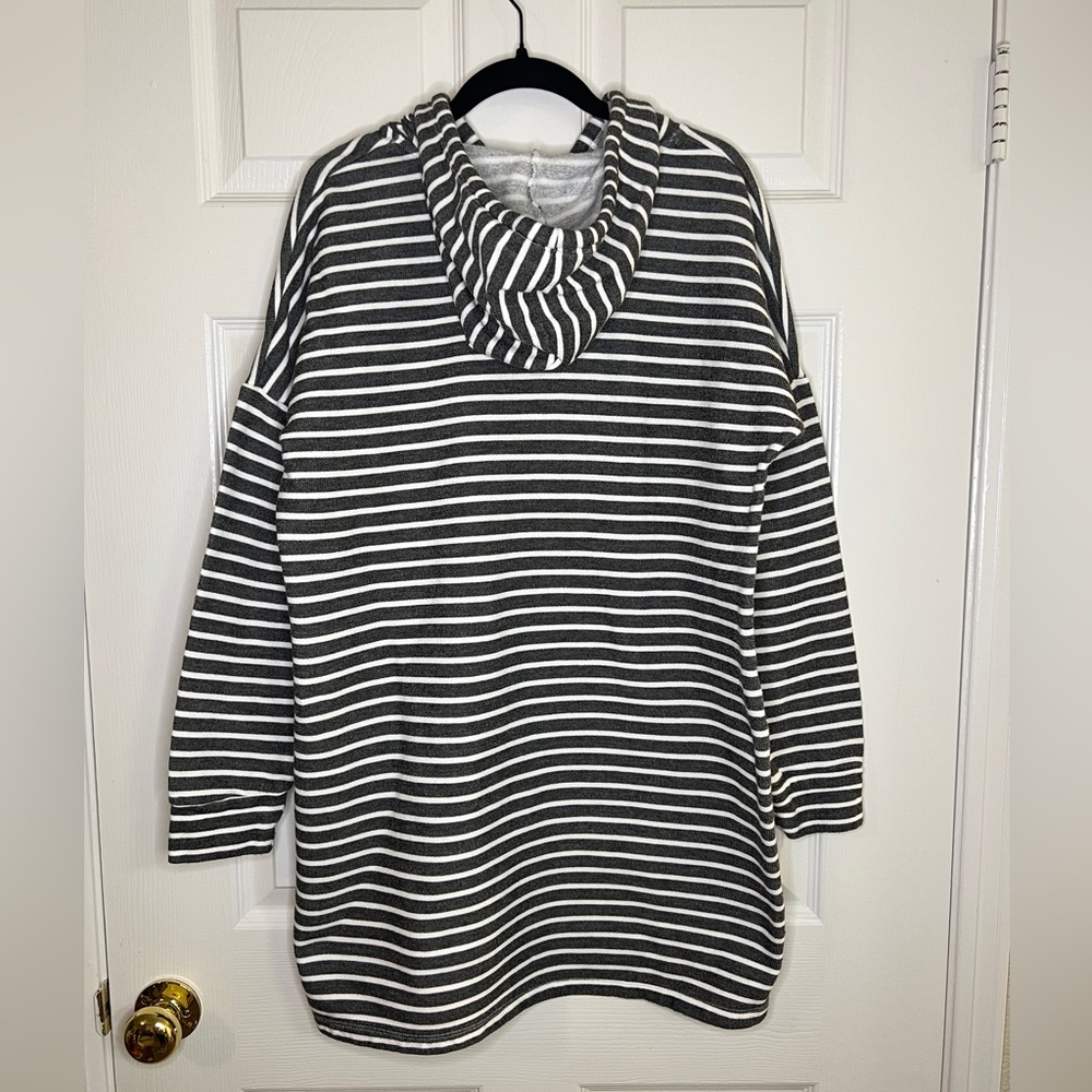 Beyond Yoga 'Live Out Loud' Black/White Striped Hoodie Dress - Women's Large - Picture 3 of 7